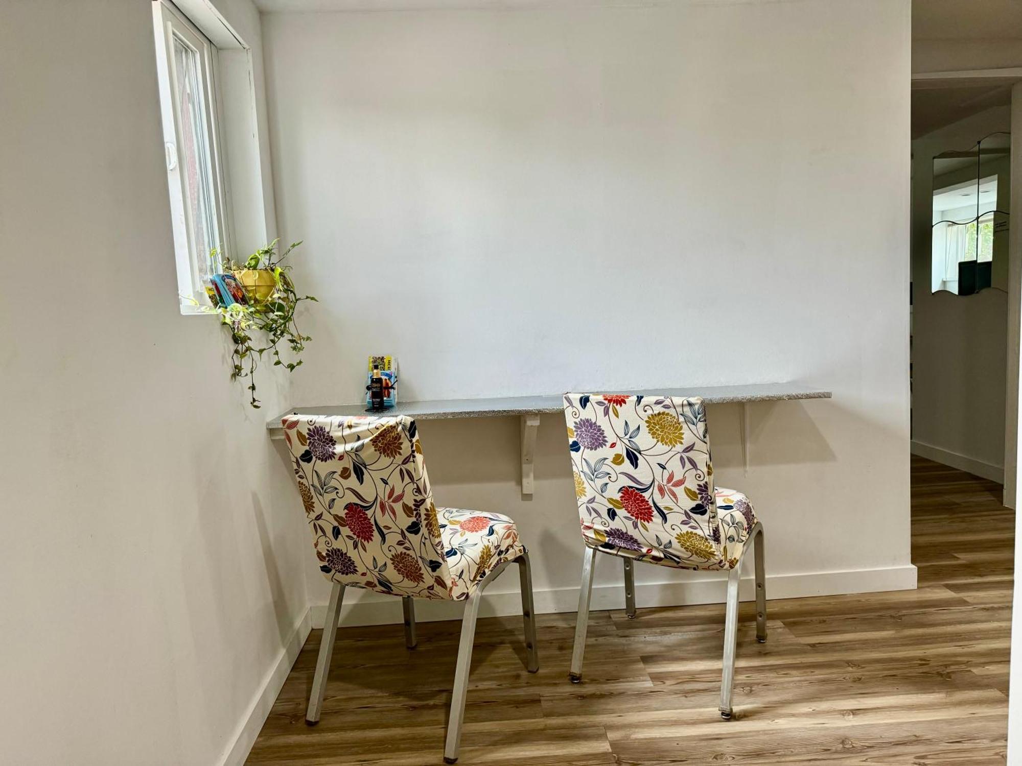 Tiny Private Room On The 1St Floor With Shared Bathroom Near Seatac Airport And Downtown シアトル エクステリア 写真